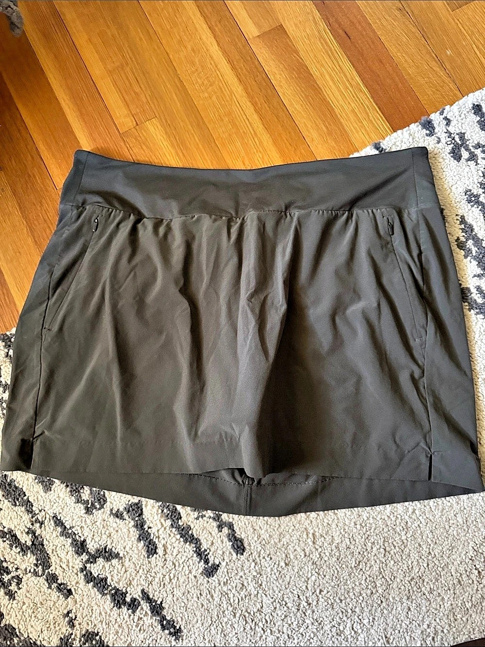 Athleta Soho Skort Athletic Shorts Black Size 18